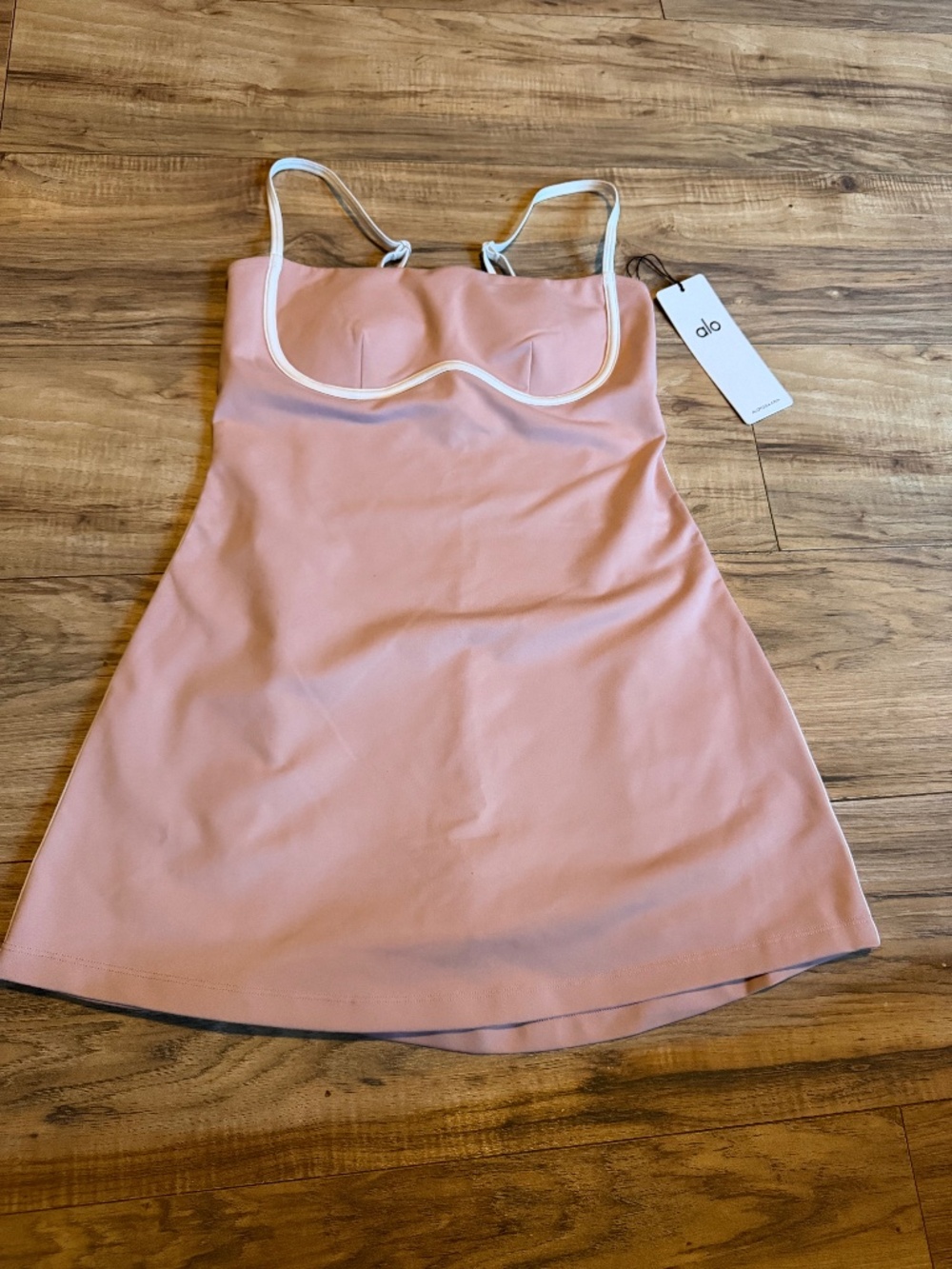 Airbrush streamlined dress